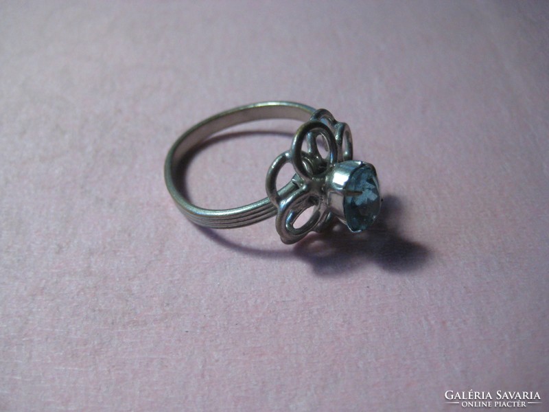 Gyűrű  , nyitott , valószínűleg  , ezüst