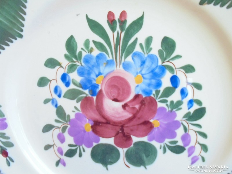 Rózsás Városlődi porcelán falitányér