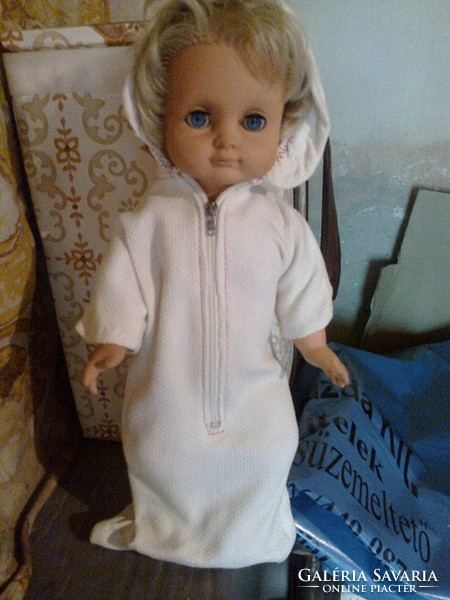 Beautiful, sleeping, combable, dressable, German dolls. They are great as a gift!