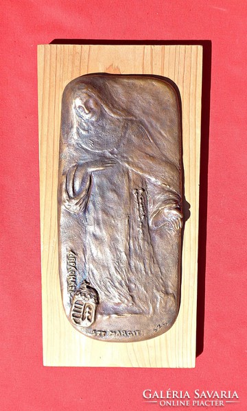 Sz.S. szignóval Árpád-házi Szent Margit kisplasztika fa talpon