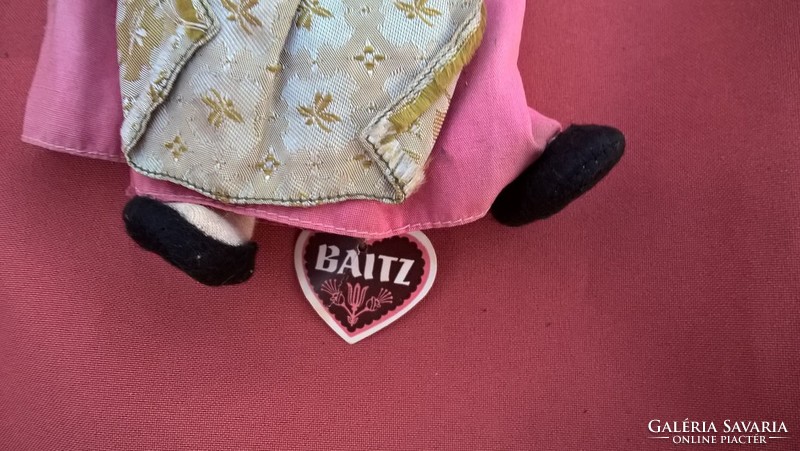 (K) old baby baitz