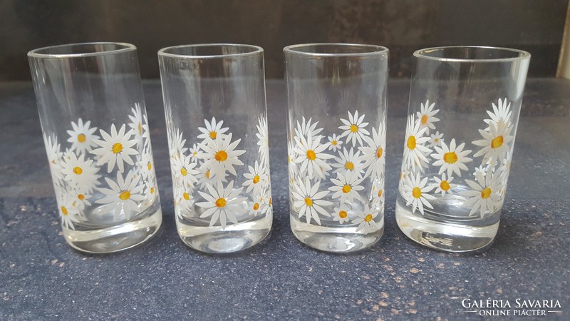 4 darabos virágos feles pohár készlet