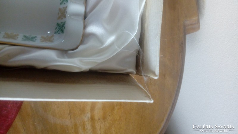 Hollóháza Christmas pattern ashtray set in a silk-lined box