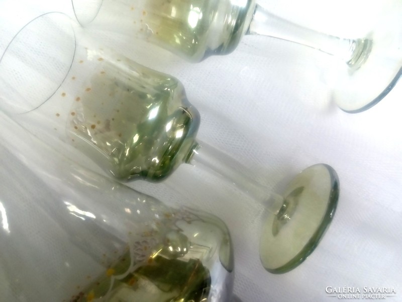Zöld zománcfestett üveg likőrös készlet 