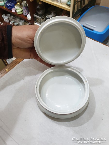 Hollóházi porcelán bonbonier 