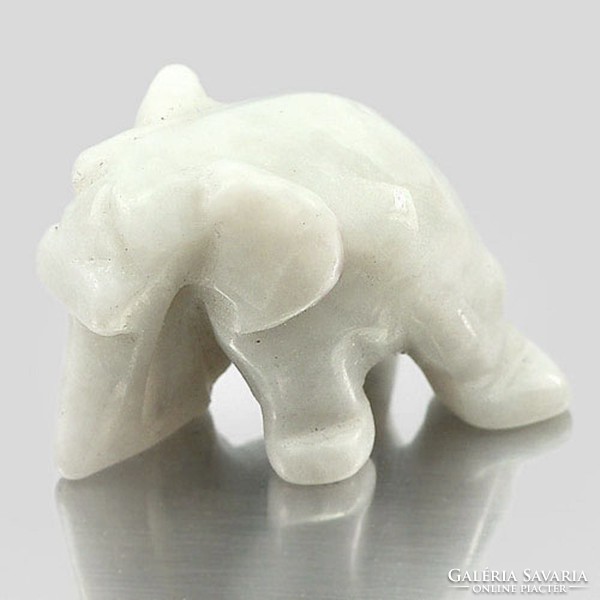 Real, 100% natural white Thai jade elephant figurine 53.91ct (26mm)