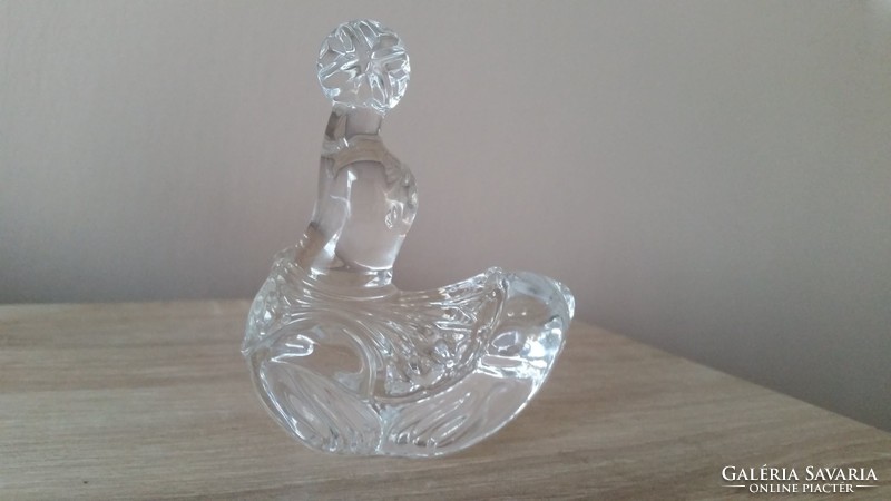 Ólomkristály kis szobor, dísz eladó! Labdázó Delfin német ólomüveg dísz
