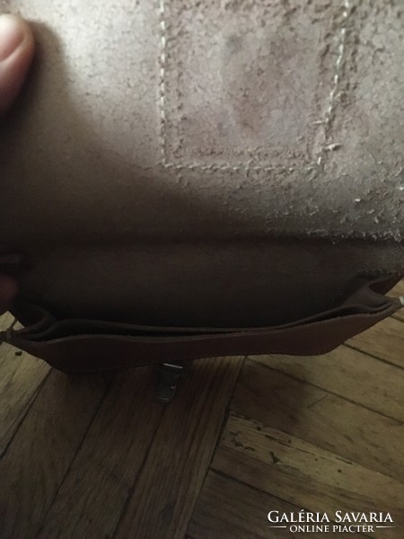1980s brown leather car bag