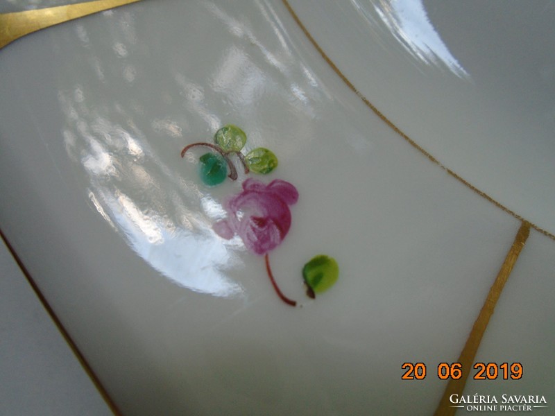 Altwien Karlsbad Biedermeier kézzel festett 12 szögletes  tányér,színes apró Meisseni virágokkal