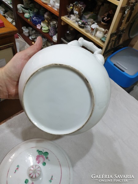 Régi porcelán leveses tál 