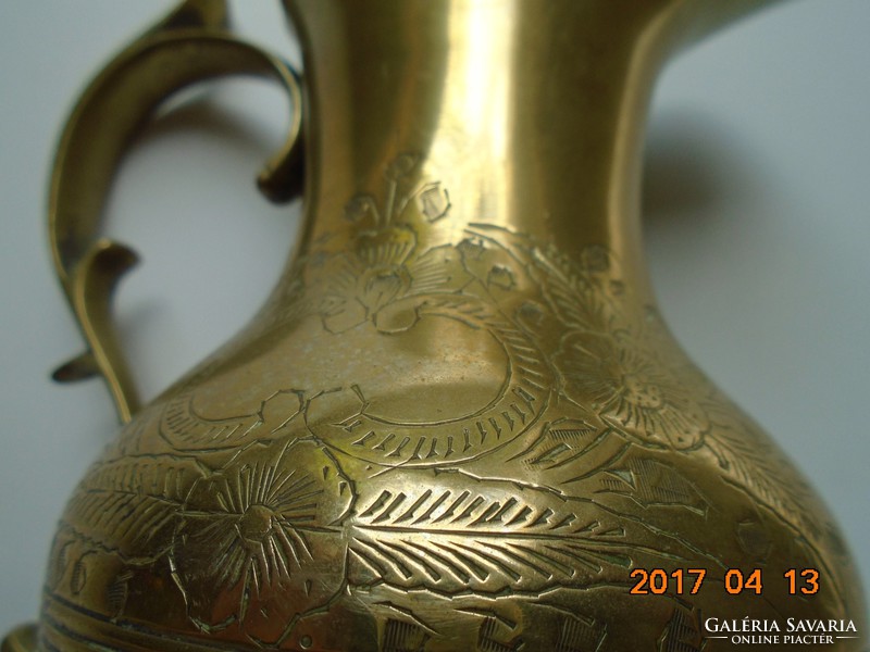 Neorokokó Viktoriánus ezüstözött E.P.N.S.bronz kiöntő cizellált virágmintával