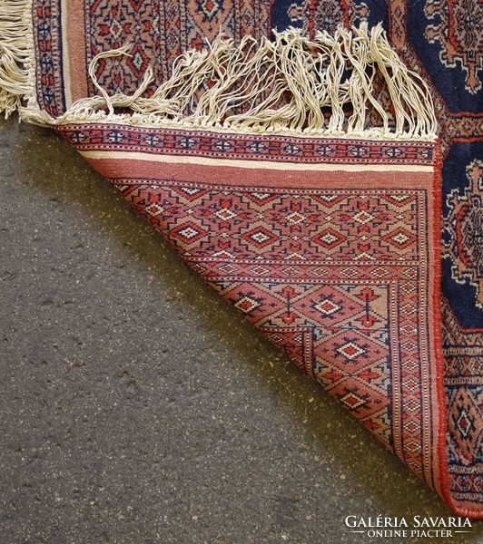 1B052 Régi iráni jelzett kézi szövésű összekötő szőnyeg 182 x 92 cm