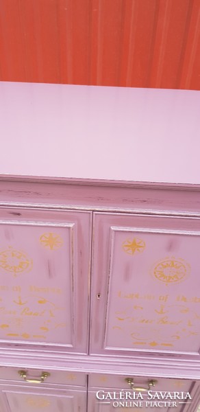 Romantikus tároló szekrény..145 cm magas..egyedi...