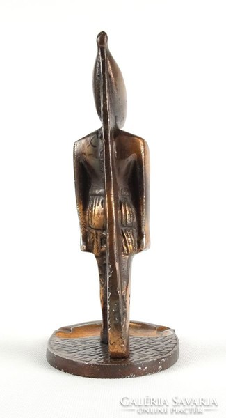1B180 Egyiptomi fáraó alakos bronzírozott alumínium hamutál 18 cm