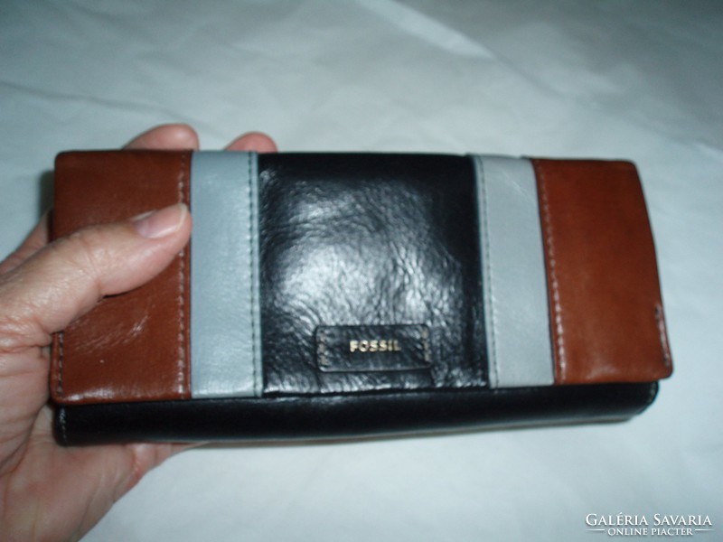 Fossil leather women's wallet