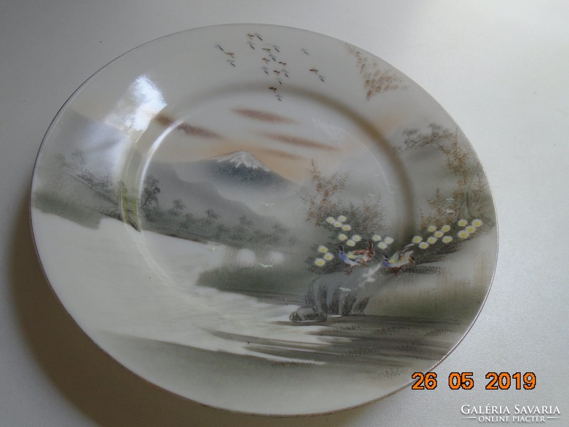 Kutani with unique picturesque landscape, colorful waterfowl, special eggshell plate