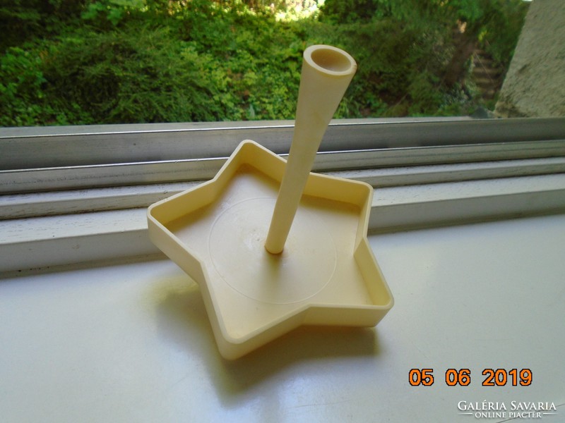 Art deco rhombus-shaped polished cast glass with plastic holder offering oil, vinegar, salt, pepper and mustard