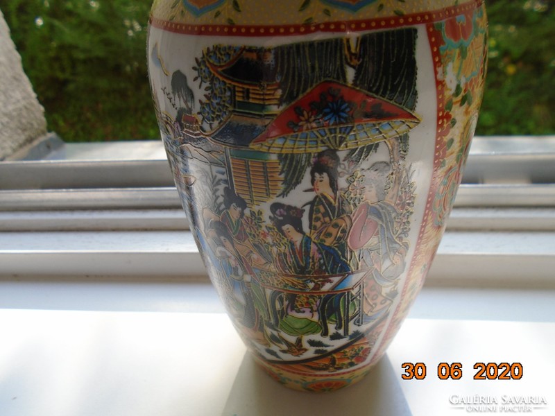 Chinese vase with 2 life pictures, flowers, embossed painting, wavy edge 22 cm