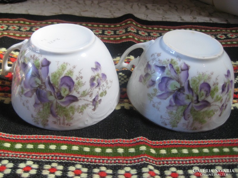 Antique Viennese tea cup 10.5 cm