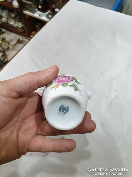 Hollóház porcelain vase