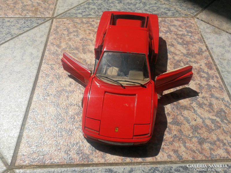 Ferrari Testarossa, 1984. Italy. Burago. 1/18 Scale