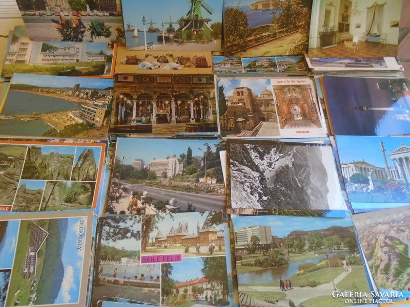 G003  Sok száz külföldi képeslap kartondobozban  