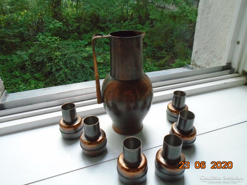 Art deco hammered red copper jug with 6 antique gold bronze glasses