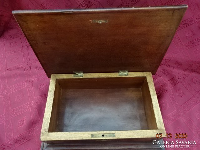 Inlaid wooden box, size: 30 x 20 x 9.5 cm. It has an internal size of 23.3X13.3X7 cm!