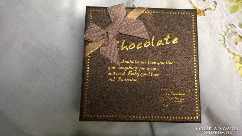 Elegáns csokoládé doboz saját desserthez,csokoládéhoz 2 féle