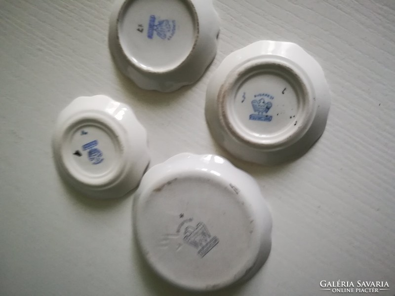 Hollóházi porcelán emléktányérkák 4 db