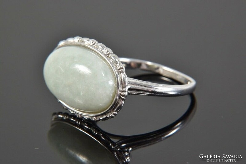 Designer silver ring with agate