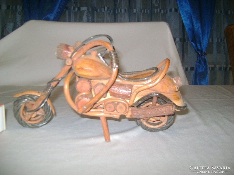 Retro motor makett, modell, játék - fából készült kézműves munka