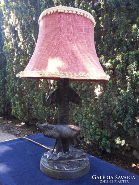 Antik asztali lámpa "vadászoknak"