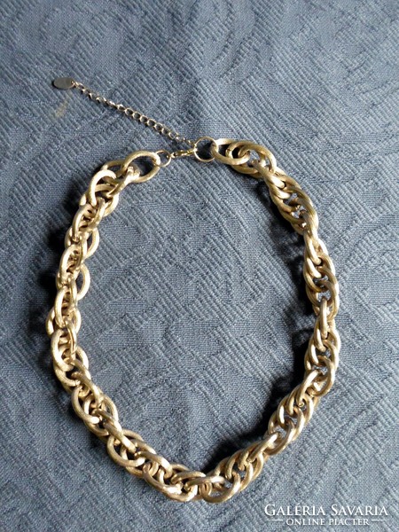 Modern, decorative thick stainless steel collars, necklace