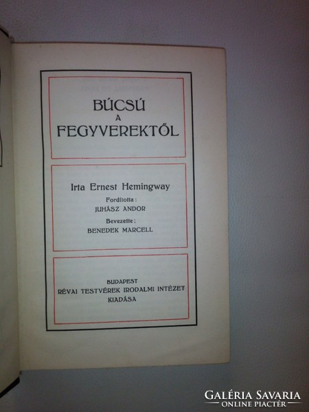 Ernest Hemingway: Búcsú a fegyverektől (Révai)