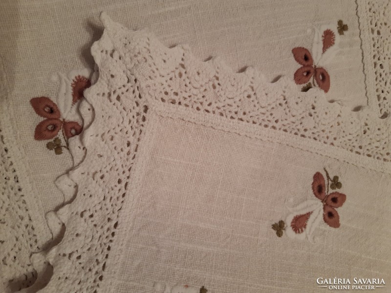 Beautiful rustic tablecloth, running 95x36 cm