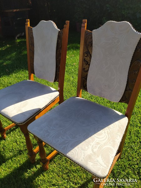 Antik székek teljes körűen felújítva