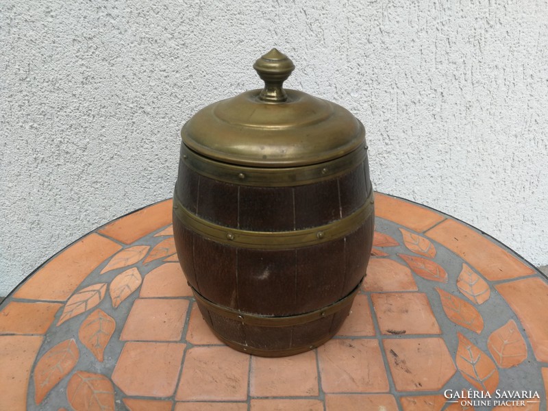 Antique tobacco box, barrel shape! Copper top, with leather sides! About 100 years old, but can still be used today!