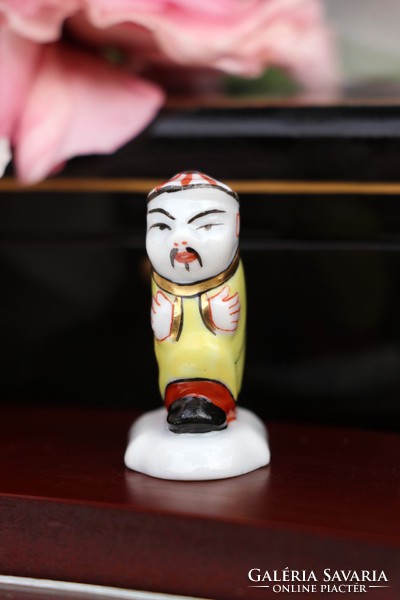 Herend mini Chinese figure