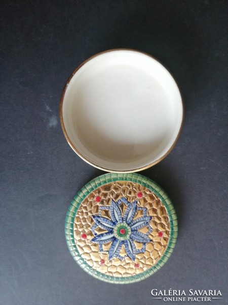 Deruta finoman kidolgozott díszes aranyozott porcelán szelence ékszertaró doboz - EP