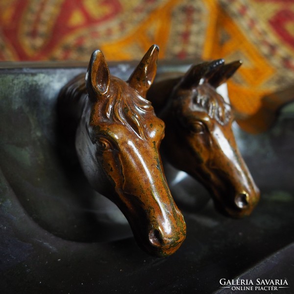 Ló szobor Fekete Tintatartó lovas paripa mén Lovarda Íróasztal Tolltartó Doboz Tároló Bronz Spiáter
