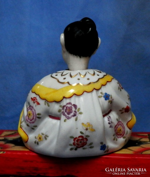 Meissen style antique fine porcelain pagoda figurine