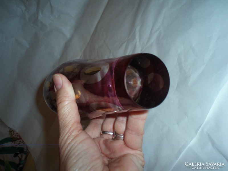 Artistic glass vase