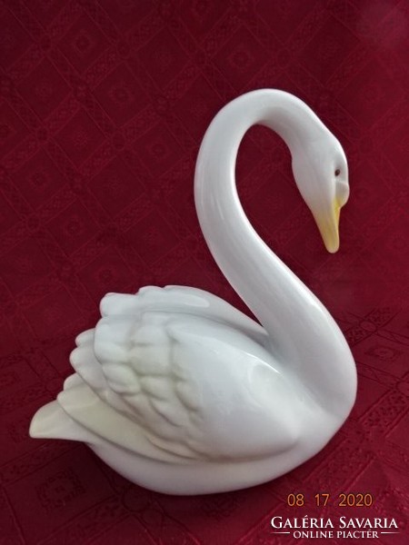 Hölóháza porcelain, hand-painted swan, height 23 cm. He has!