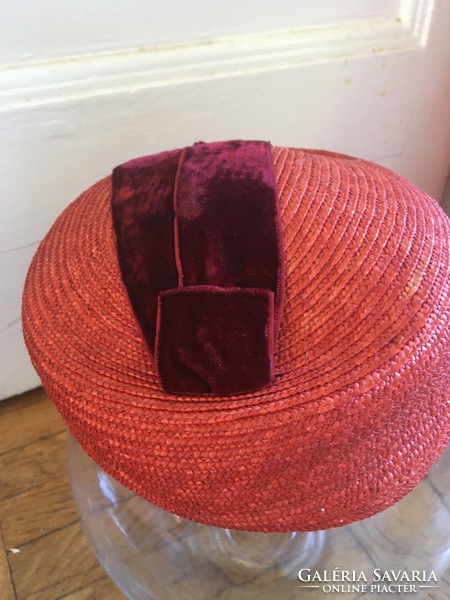 Beautiful rubber straw hat with a hat and hat from the 1950s