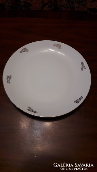 "Brigitta"  porcelán kínáló tányér 100.