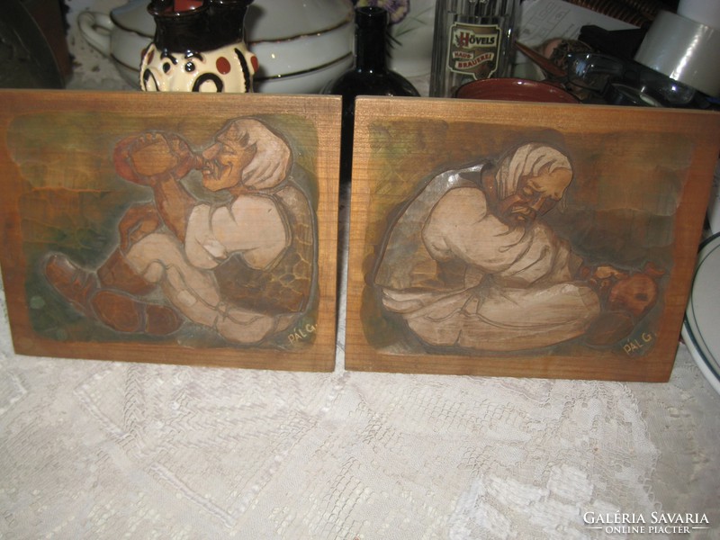 Fa faragások  , két db , kvalitásos   , színezett  falikép  Pál G.  szignóval