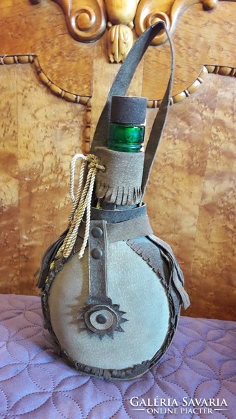Horseskin green glass water bottle 209.