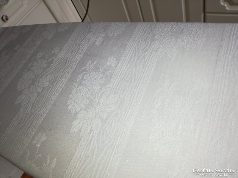 White Transylvanian damask crocheted cushion cover