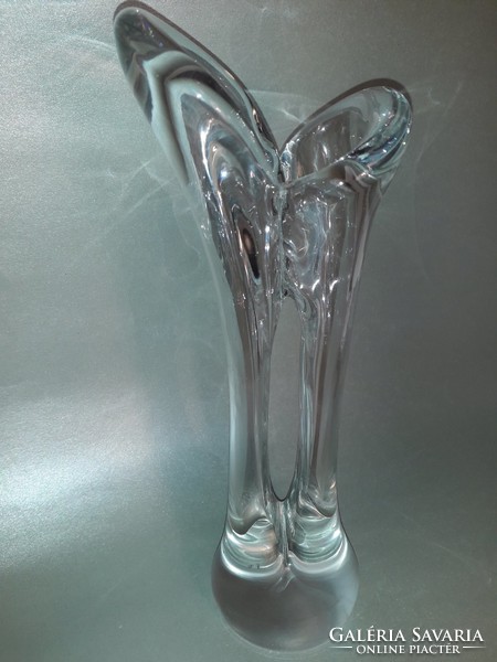 Double-stranded crystal glass flower vase with special split shape is rare